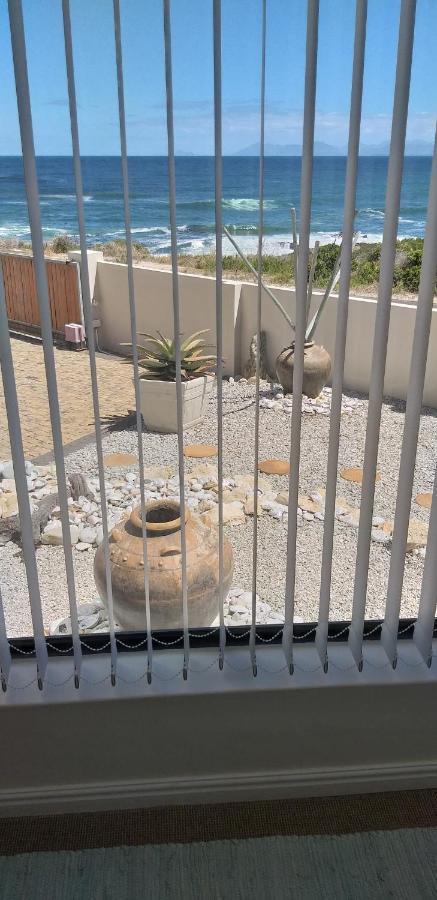 Wave Dancer Bed & Breakfast Gansbaai Bagian luar foto
