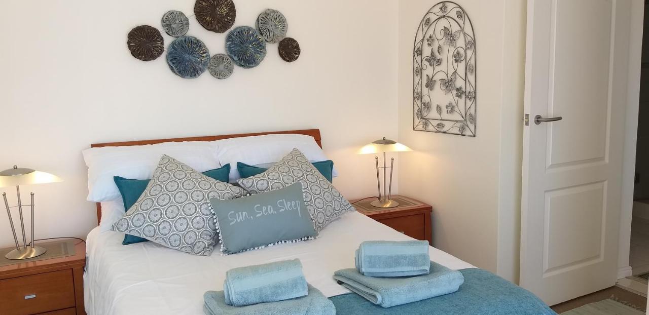 Wave Dancer Bed & Breakfast Gansbaai Bagian luar foto