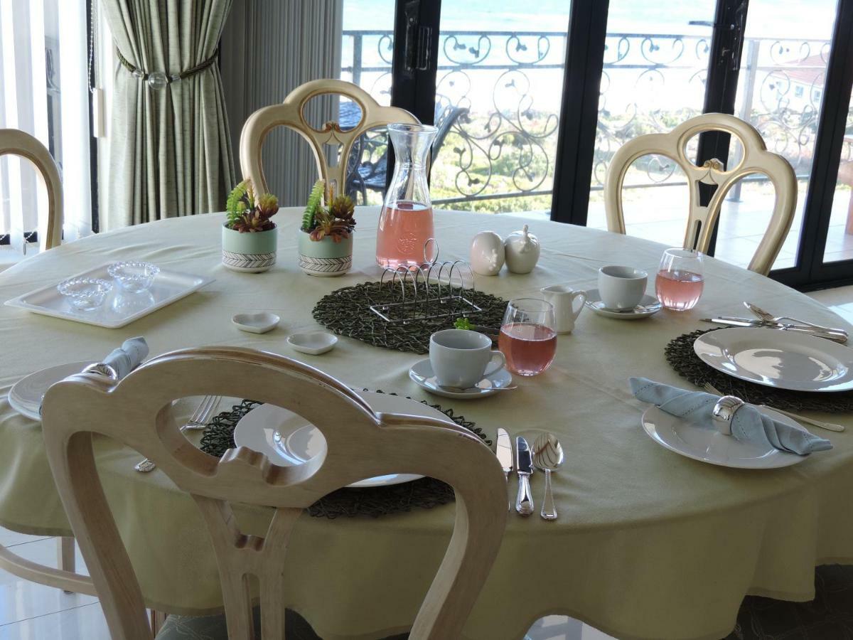 Wave Dancer Bed & Breakfast Gansbaai Bagian luar foto