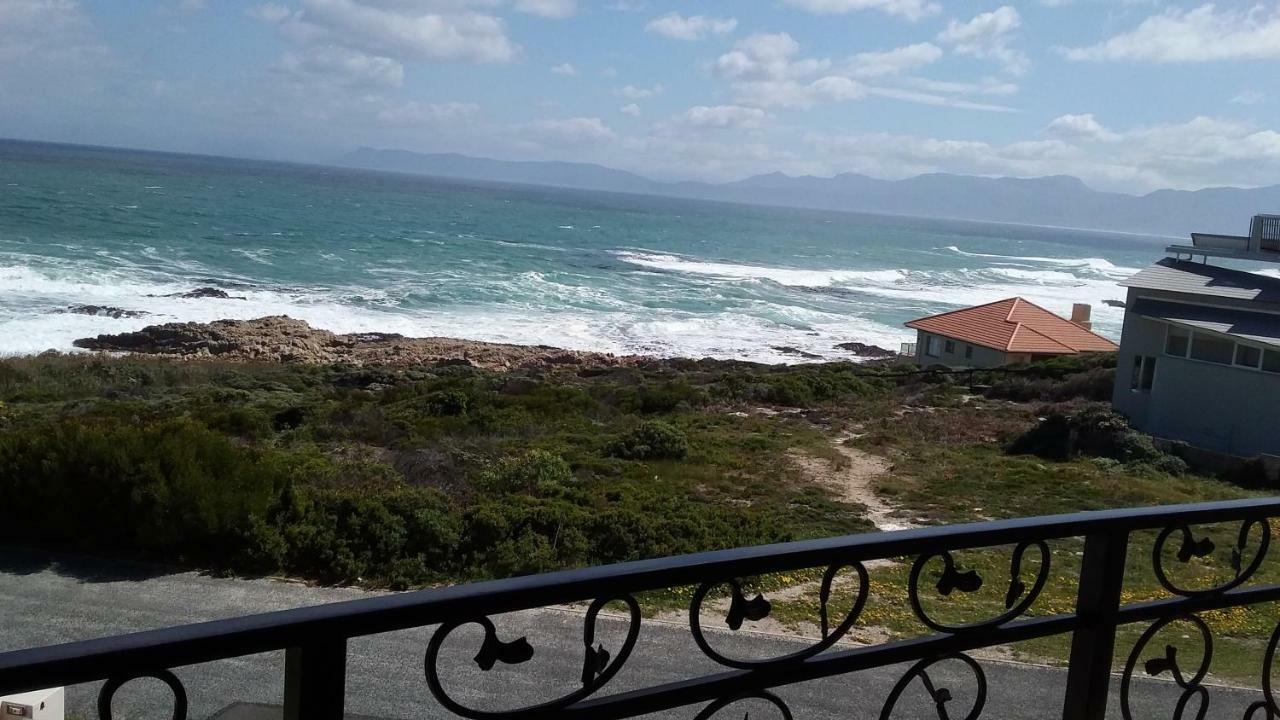 Wave Dancer Bed & Breakfast Gansbaai Bagian luar foto