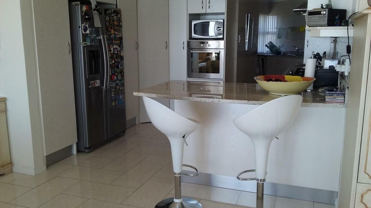 Wave Dancer Bed & Breakfast Gansbaai Bagian luar foto